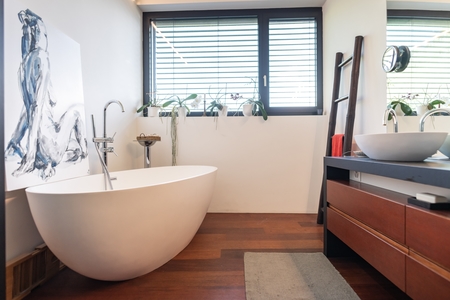Bathroom renovation we completed in Echuca with wood look porcelain tiles